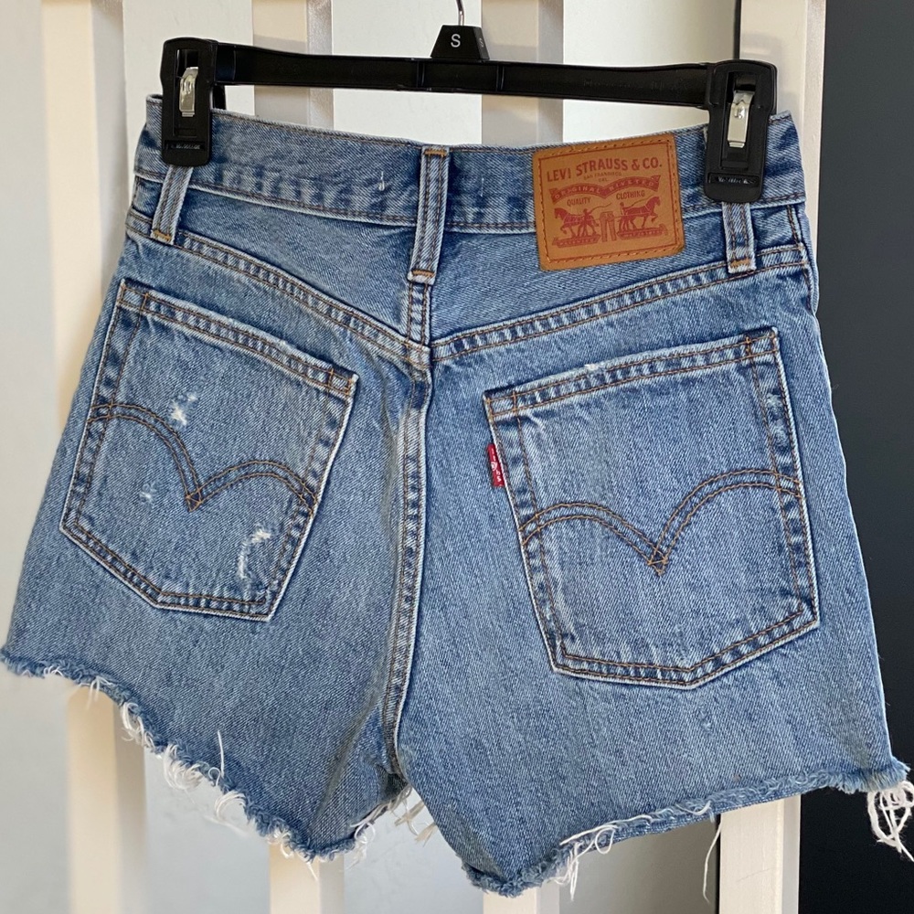 Levi’s Wedgie Shorts